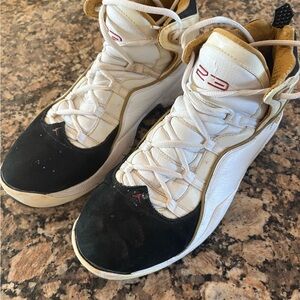 Jordan Athletic Shoes White and Black